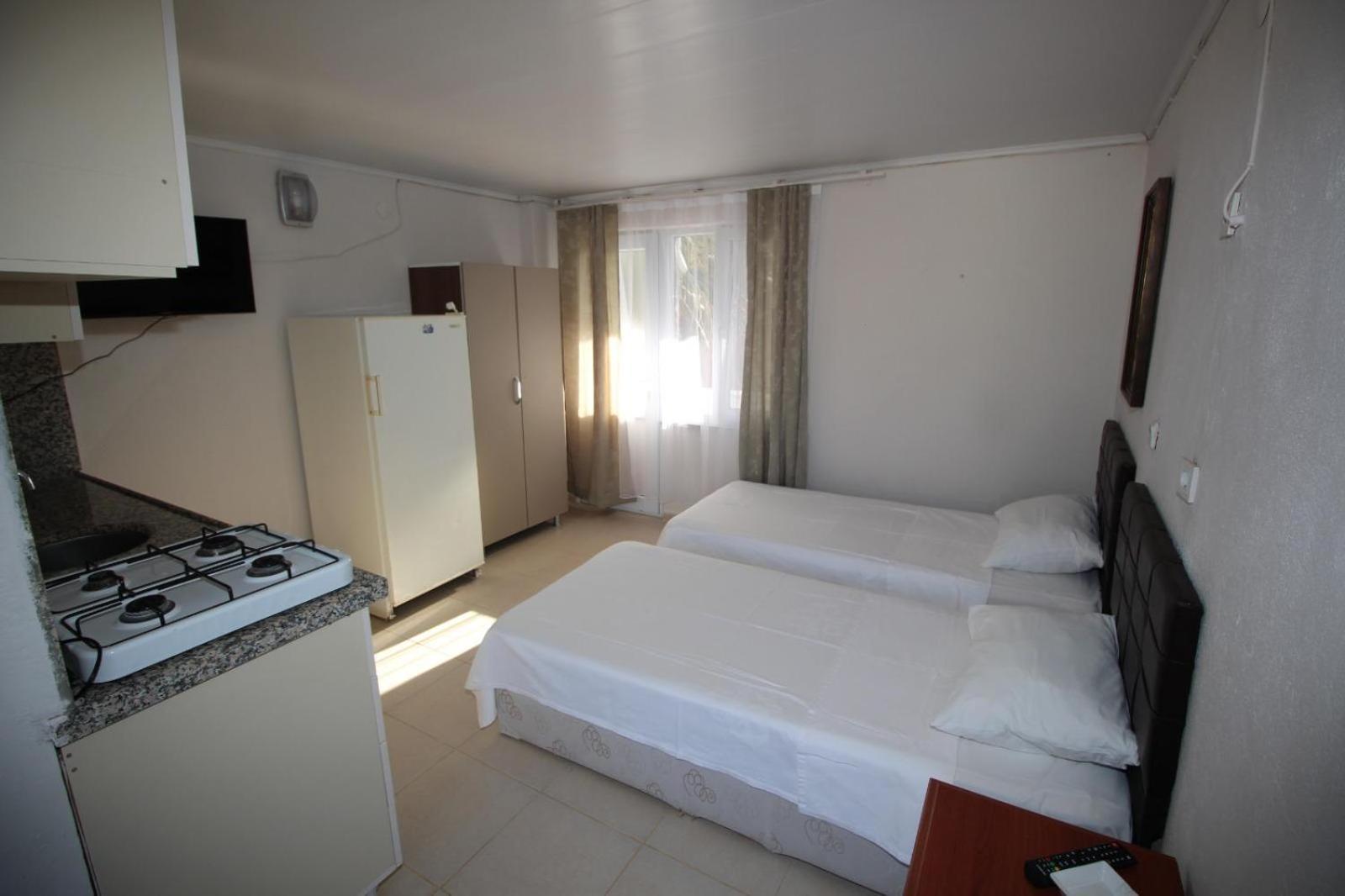 Türkeli Avsa Guenes Otel מראה חיצוני תמונה